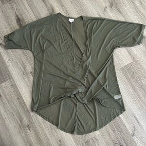 Lularoe Shirley size small